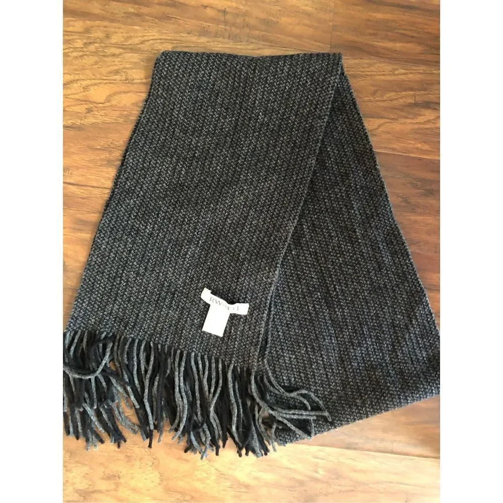 RW&CO  ribbed knitted scarf for men 100% Lambswool